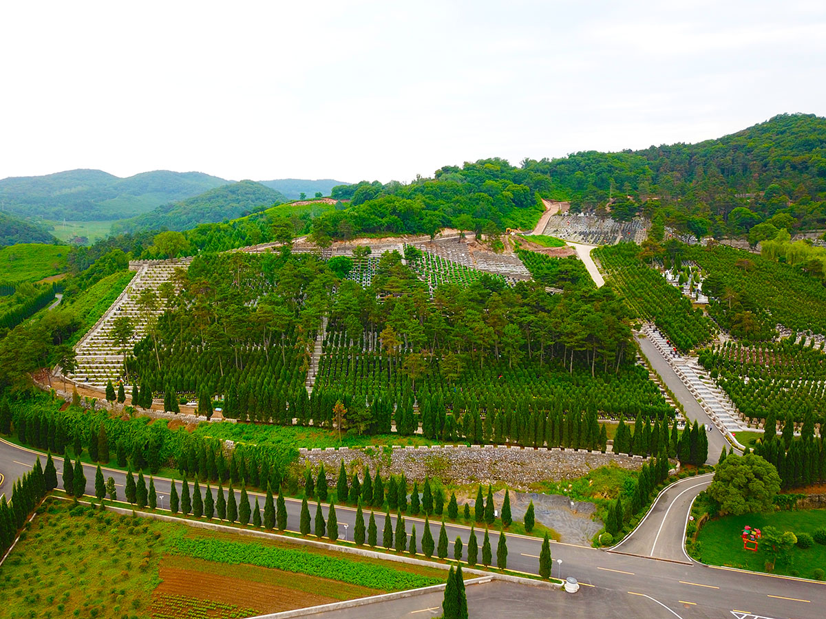 公墓墓區(qū)俯視圖